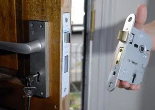 Aqua Locksmith Store Alhambra, CA 626-264-9935 - 6-Locks-Replace